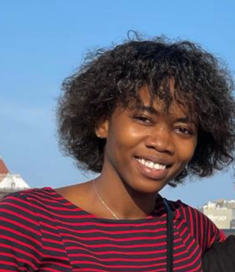 photo of Elizette Benicya Lakouetene