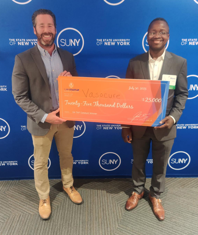 photo with check