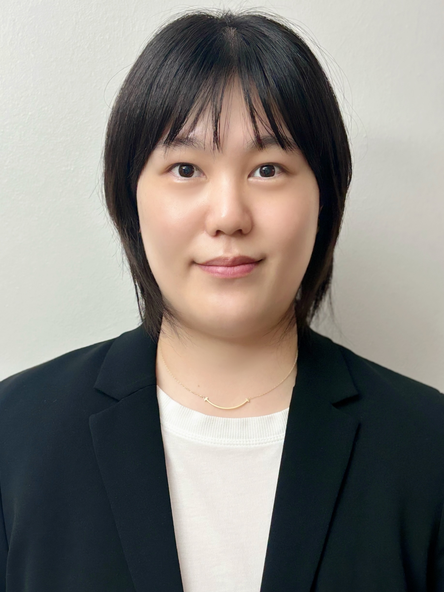 Dr. Sarah Lee