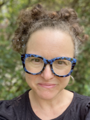 photo of Lisa Raymond-Tolan