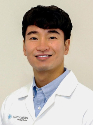 photo of Alexander Jonokuchi, MD 